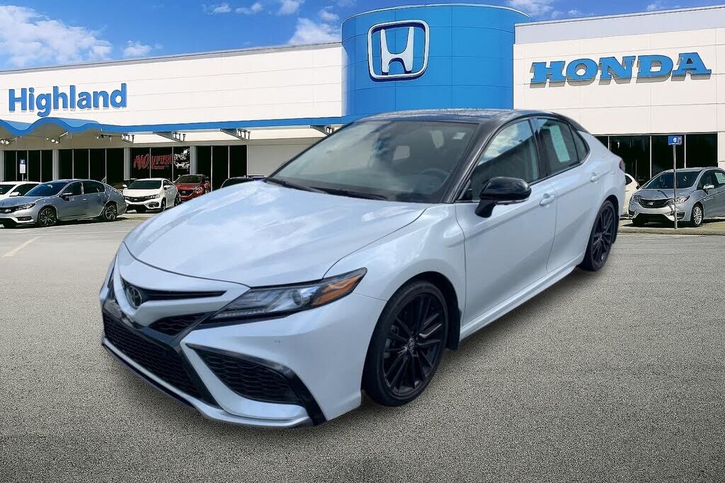 2023 TOYOTA Camry