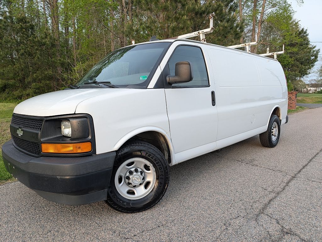 2017 CHEVROLET Express