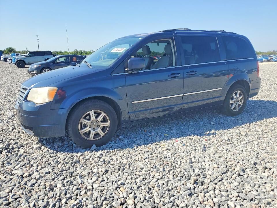 2009 CHRYSLER Town and Country