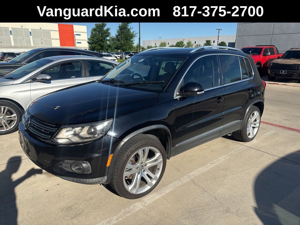 2012 VOLKSWAGEN Tiguan
