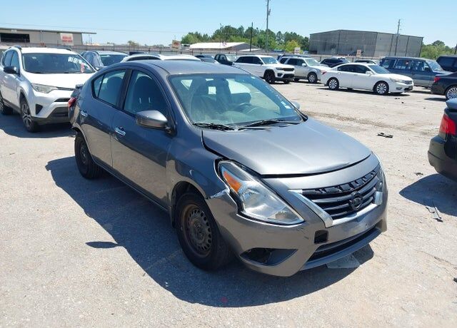 2018 NISSAN Versa