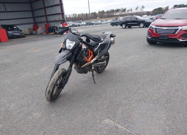 2020 KTM 690 SMC