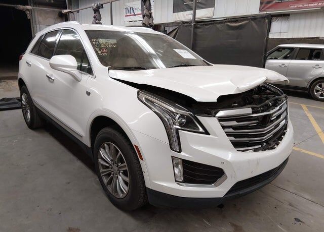 2017 CADILLAC XT5