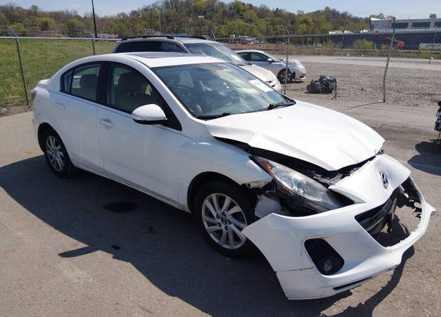 2013 MAZDA Mazda3