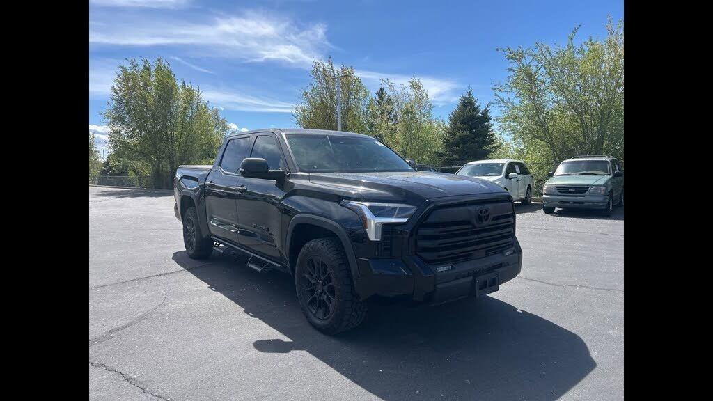 2023 TOYOTA Tundra