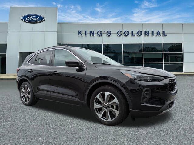 2024 FORD Escape