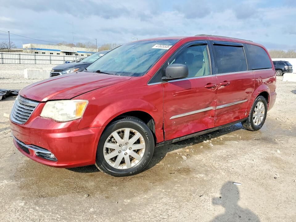 2014 CHRYSLER Town and Country