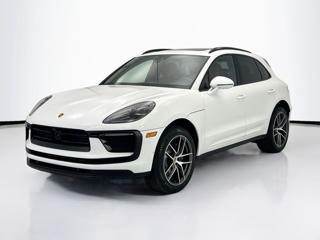 2023 PORSCHE Macan