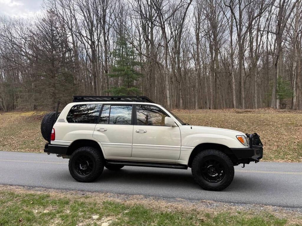 2000 LEXUS LX