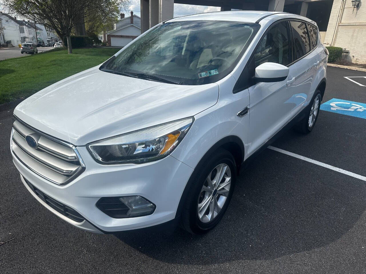 2017 FORD Escape