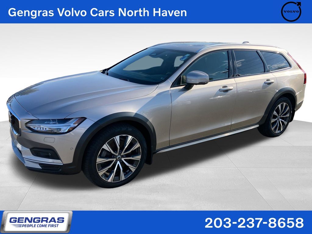 2023 VOLVO V90CC