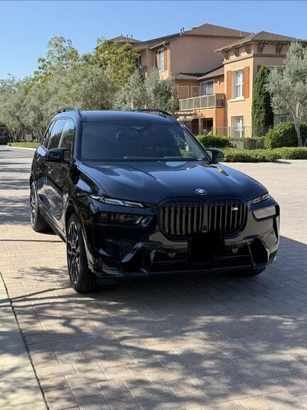 2025 BMW X7
