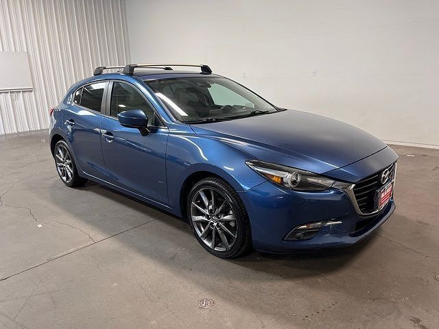 2018 MAZDA Mazda3