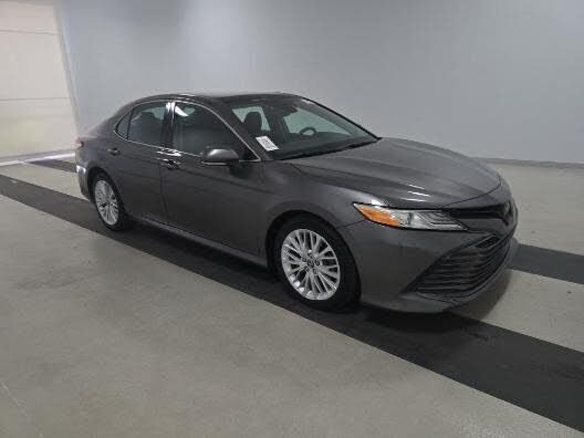 2019 TOYOTA Camry