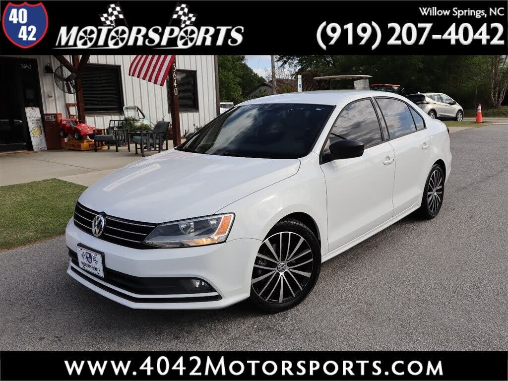 2016 VOLKSWAGEN Jetta