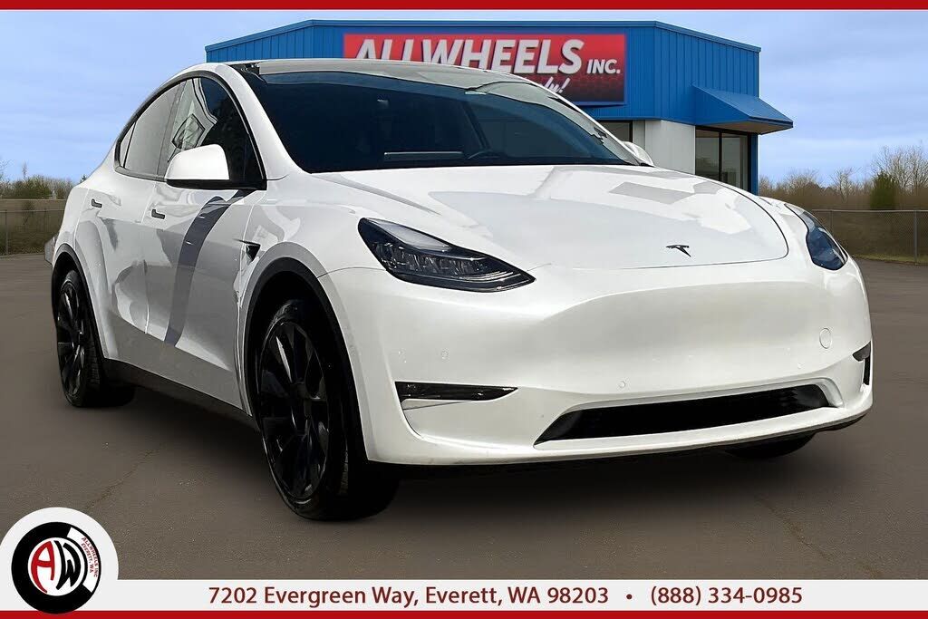 2021 TESLA Model Y