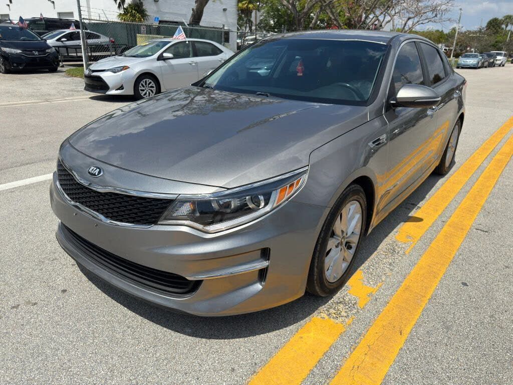 2017 KIA Optima