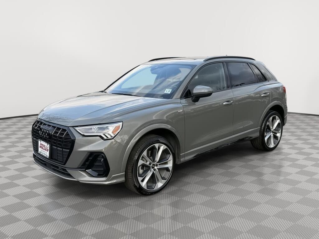 2022 AUDI Q3