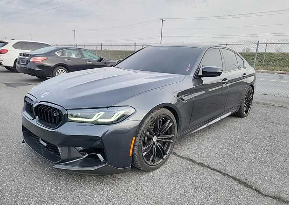 2022 BMW M5
