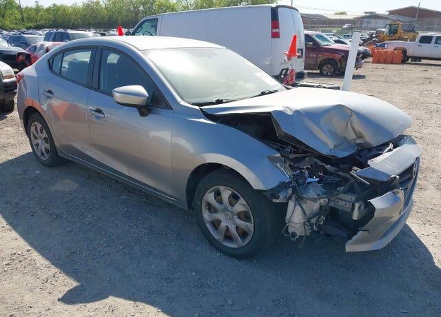2014 MAZDA Mazda3