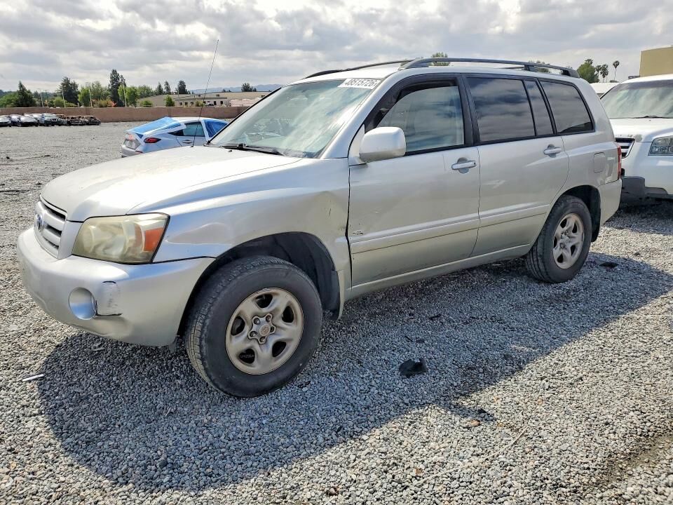 2005 TOYOTA Highlander