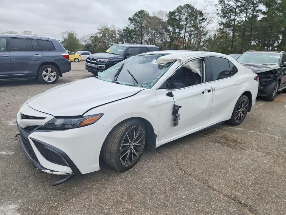 2024 TOYOTA Camry