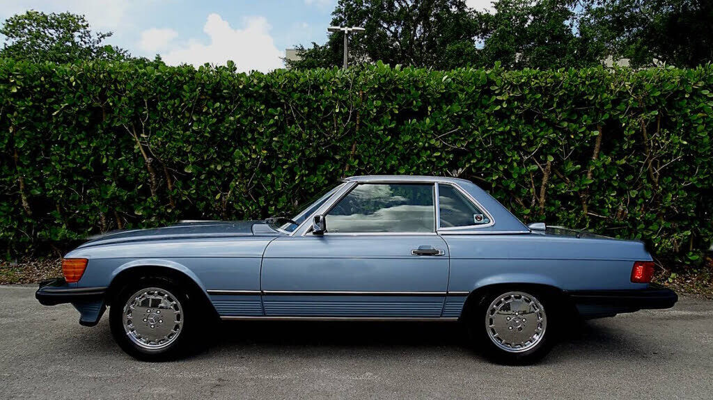 1987 MERCEDES-BENZ 560