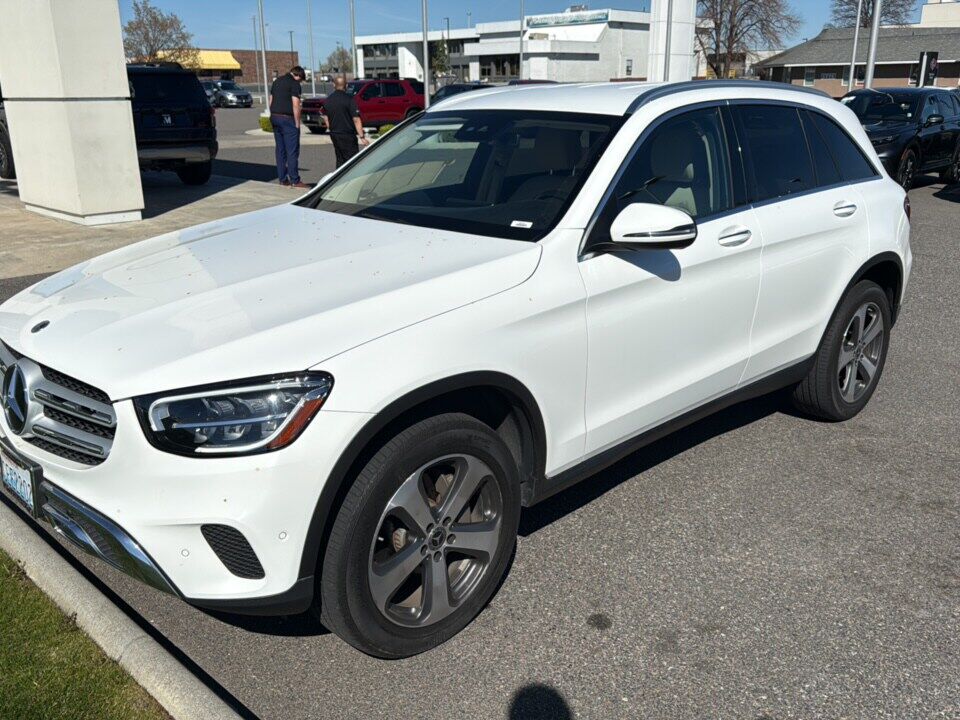 2022 MERCEDES-BENZ GLC-Class