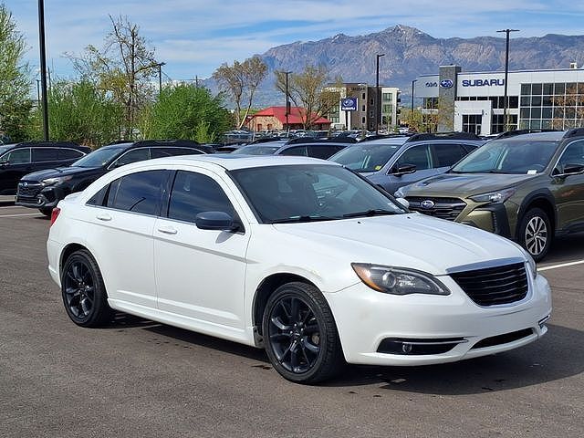 2014 CHRYSLER 200