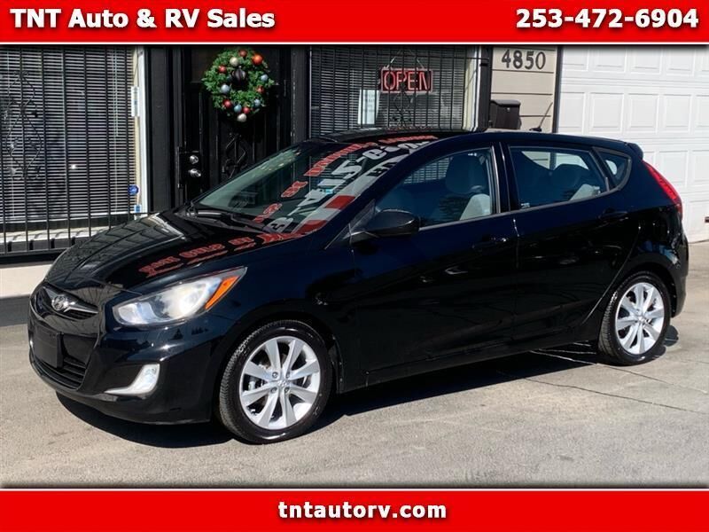 2012 HYUNDAI Accent