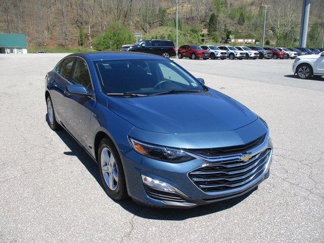 2025 CHEVROLET Malibu