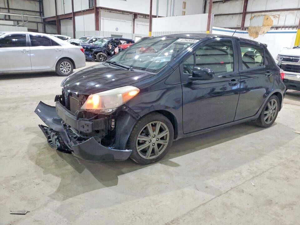 2013 TOYOTA Yaris