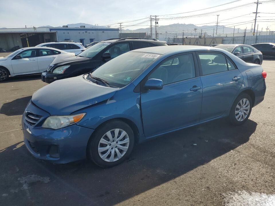 2013 TOYOTA Corolla