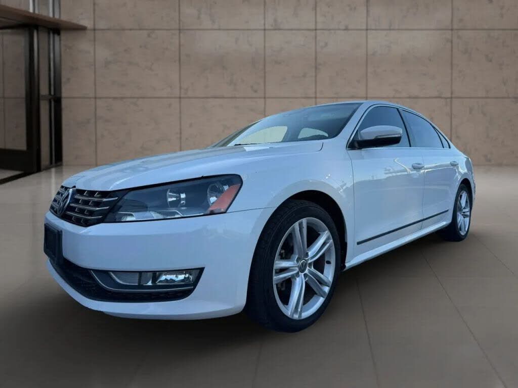 2015 VOLKSWAGEN Passat