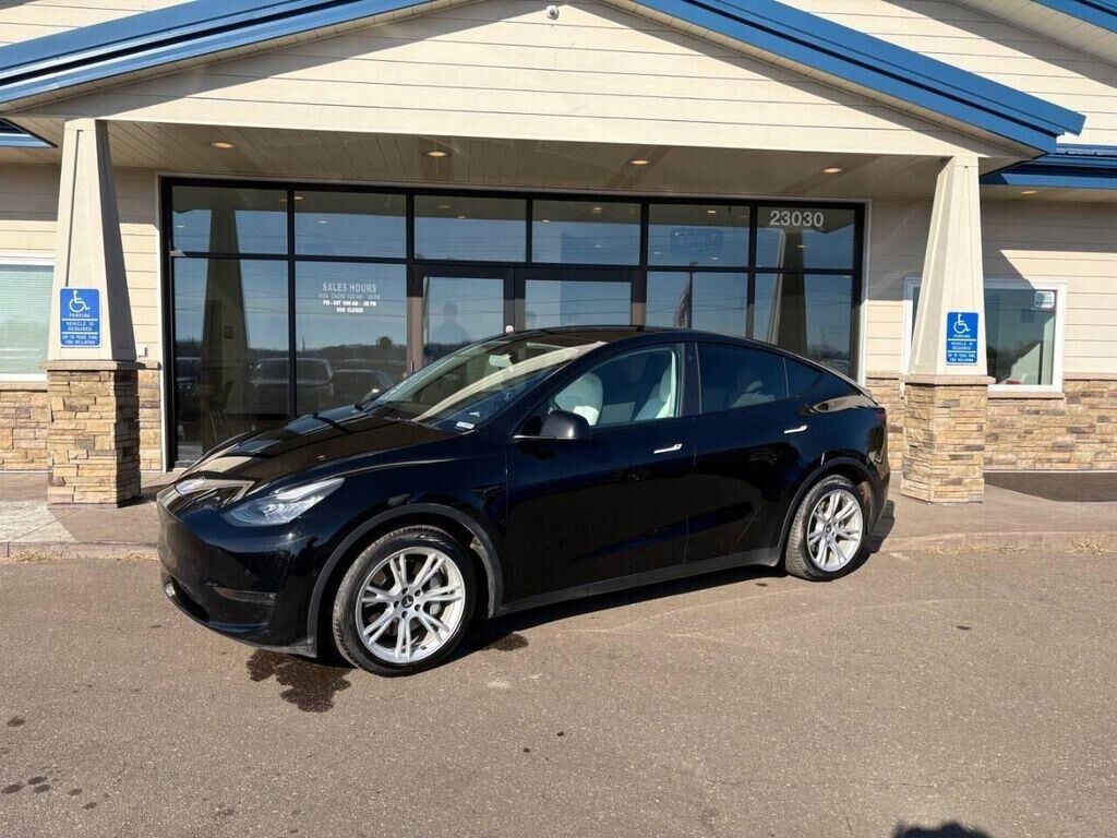 2021 TESLA Model Y