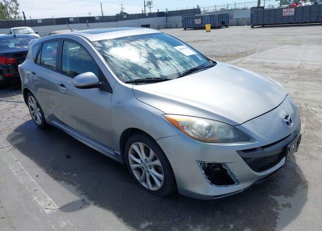 2010 MAZDA Mazda3