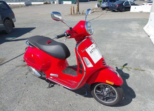 2025 VESPA GTS / GTV