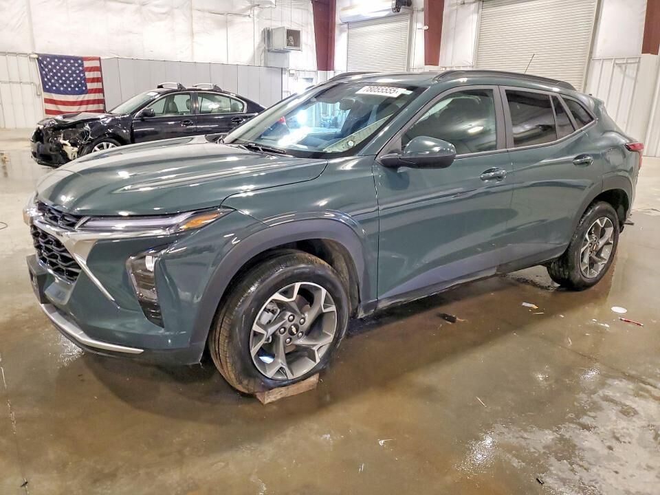 2025 CHEVROLET Trax
