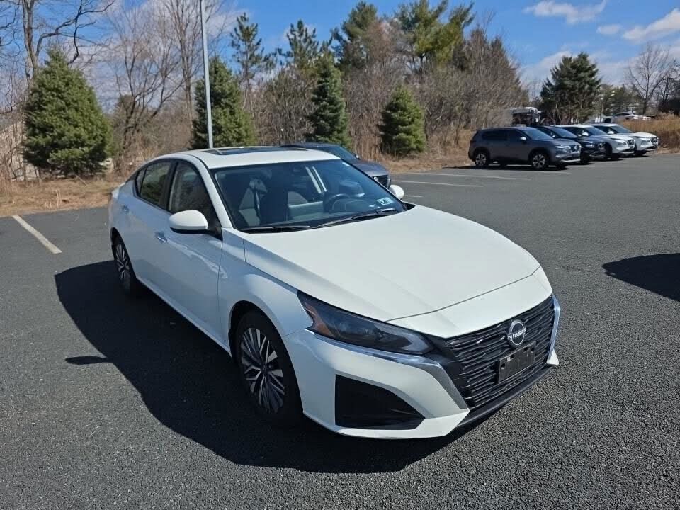 2023 NISSAN Altima