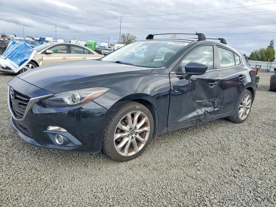 2016 MAZDA Mazda3