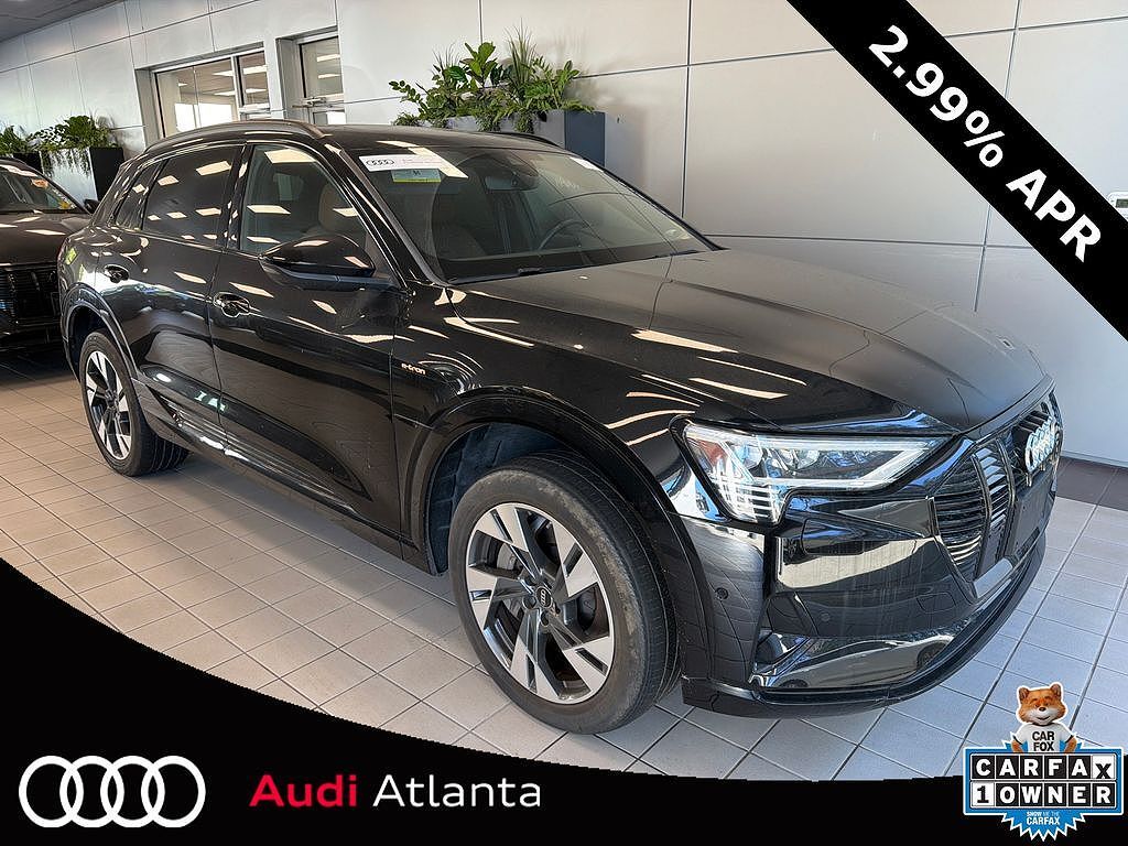 2022 AUDI e-tron