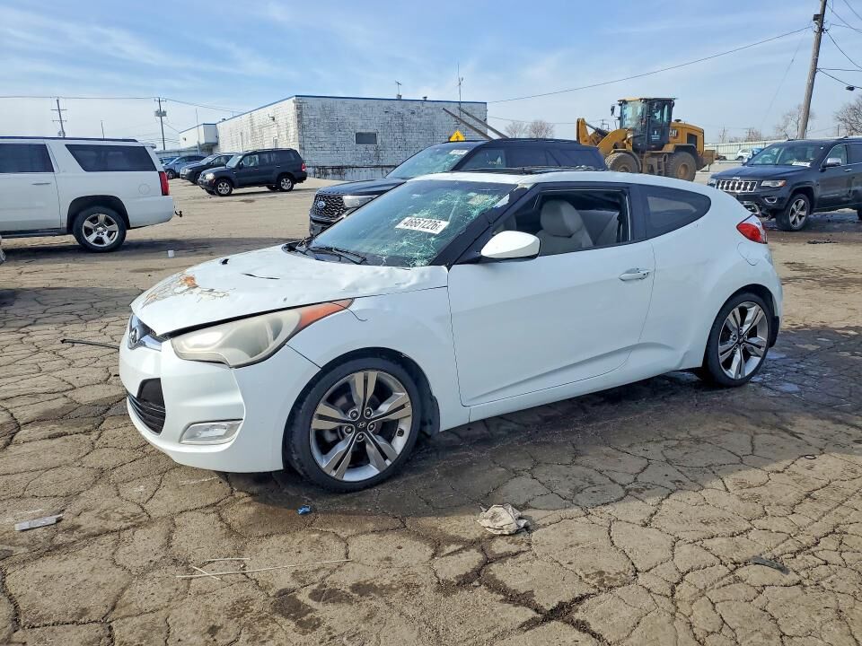 2013 HYUNDAI Veloster