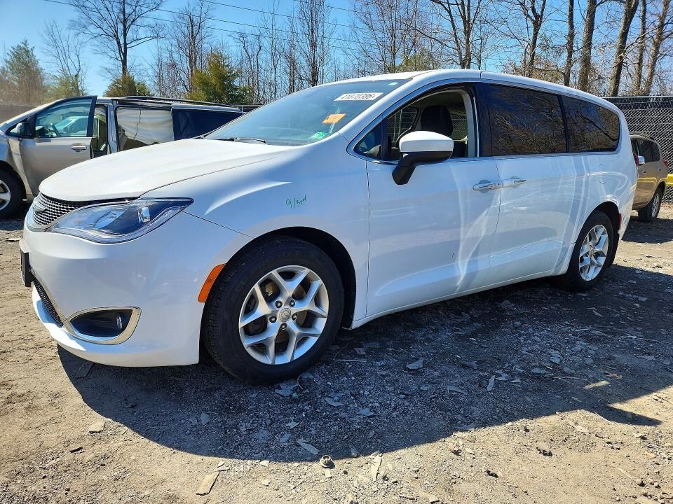 2017 CHRYSLER Pacifica