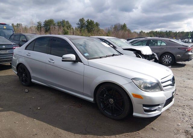 2013 MERCEDES-BENZ C-Class