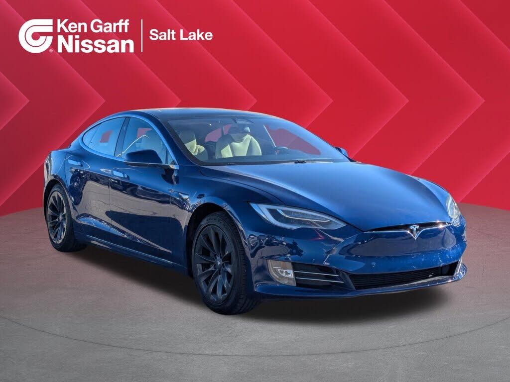 2020 TESLA Model S
