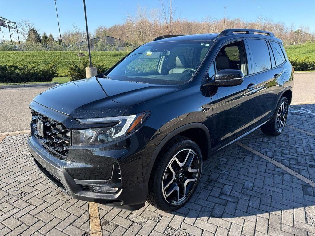 2023 HONDA Passport