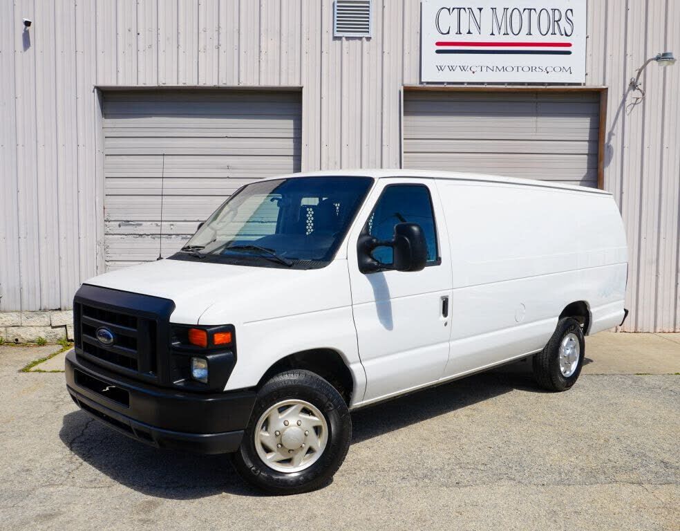 2010 FORD E-250