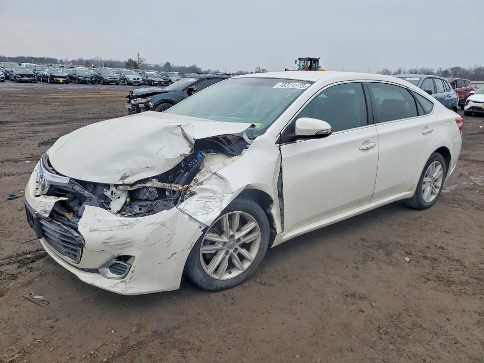 2013 TOYOTA Avalon