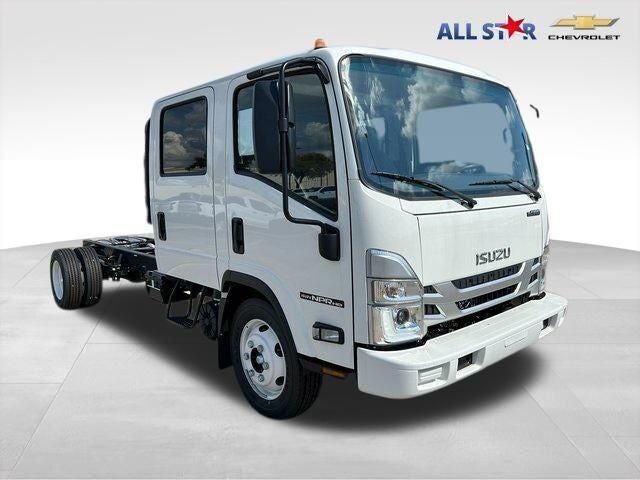 2025 ISUZU NPR/NPR-HD