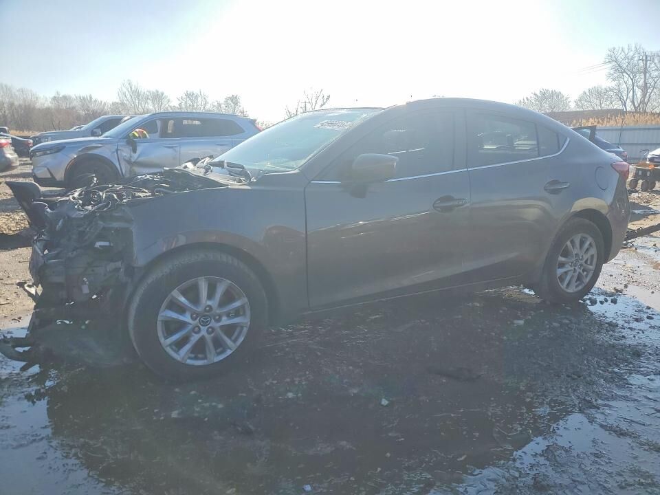 2016 MAZDA Mazda3